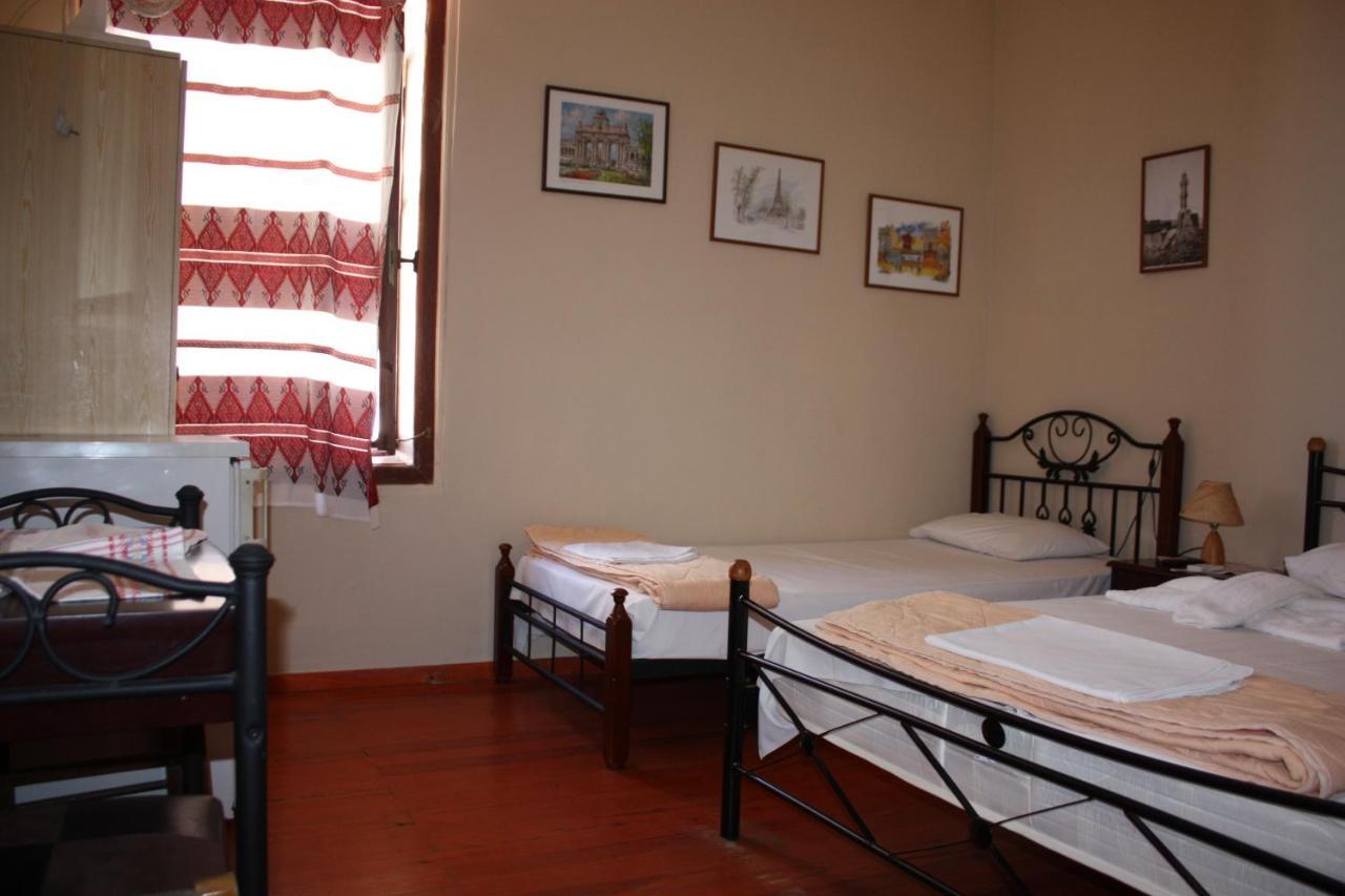 Mmebassia Bed & Breakfast Chania  Room photo